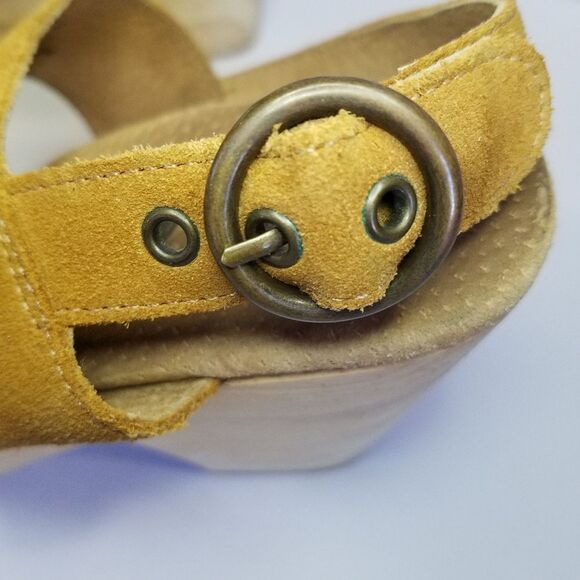 Free People Suede Park Circle Platform Buckle Round Toe Chunky Wood Clogs in Tan - Picture 10 of 16